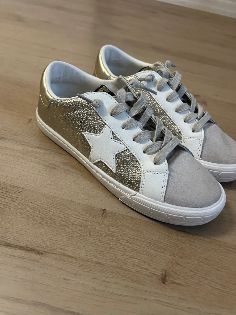 Vintage Havana Women's Gold, White & Gray Star Sneakers